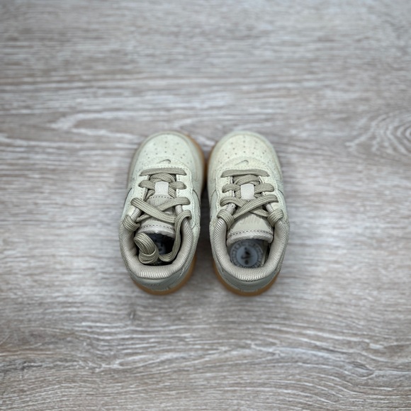 Nike Air Force 1 Low - Picture 5 of 6